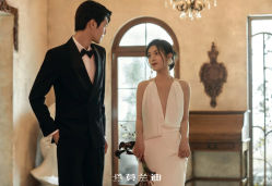 -莫兰迪婚纱摄影