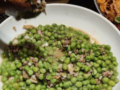 豌豆-吃饭皇帝大(长宁龙之梦店)