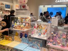 -泡泡玛特POPMART(凯德大峡谷店)