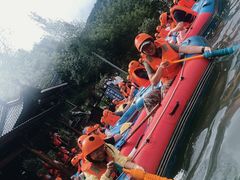 -浮盖山峡谷漂流