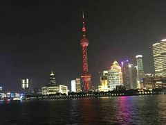 -黄浦江游览十六铺3号码头网红自助餐