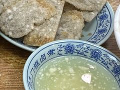 老北京炸灌肠-门框胡同百年卤煮(新街口店)