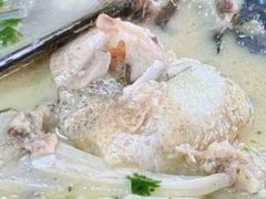 -雪湖煜辰鱼头老店(雪野湖店)