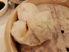 蜜汁叉烧包-点都德(盘福楼店)