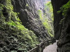 -龙水峡地缝景区
