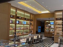 -茂昌眼镜(南京西路店)