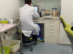 -岳辰齿科(浦东长泰店)