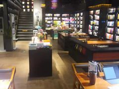 -阅西安新华书店(翠华南路店)