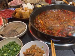 -四小区火锅·巷子里的重庆火锅(花照壁店)