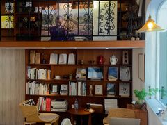 -彳亍咖啡·这里(水湾路店)