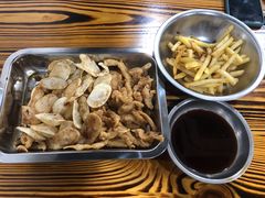 香酥鸡-阿姨小肉摊(同济西苑店)