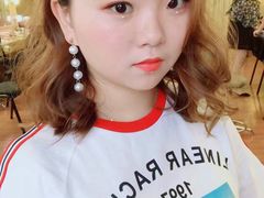 -金夫人化妆摄影职业培训学校