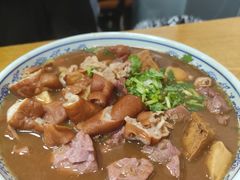 卤煮火烧-门框胡同百年卤煮(新街口店)