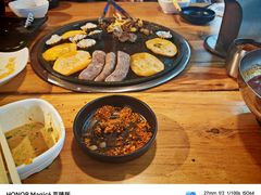 -韩呈黑牛家烤肉(太原街万达店)