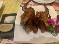 红烧乳鸽-添好运点心专门店(百老汇店)