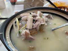 砂锅雅鱼-熊猫主题餐厅