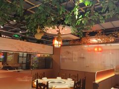 -乡土黄·鲜牛肉火锅·小龙虾(兴业街店)