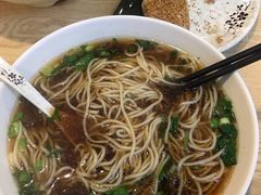 -小马牛肉面·牛骨熬制(南京博物院店)