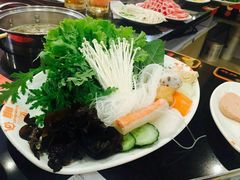 -呷哺呷哺(新世界百货望京店)