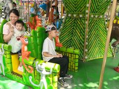 -顺德大良半月城游乐场