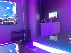 -唯爱KTV聚会餐厅(仙林东城汇店)