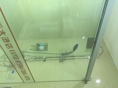 淋浴间-柏纳酒店(百色市政府恒基广场店)