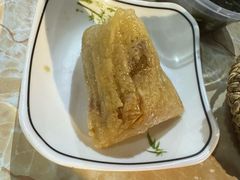 咸肉栗子蛋黄粽-嘉华小吃(蛇口市场店)