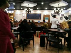 -陇兴楼兰州拉面(西安咸阳国际机场店)