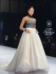 -Renee芮亦婚纱