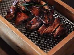 炭烤菠萝霉干菜熏鸡-造精酿餐厅
