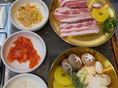 -彭妈家•韩国烤肉料理(张杨路店)