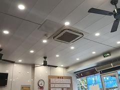 -老西白点心店