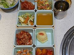 -韩香福烤肉庄园(华夏路店)