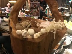 鲜杂菇拼盘-捞王锅物料理(上海世茂广场店)