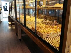 面包甜点陈列柜-窑滚面包专门店(马鞍山金鹰店)