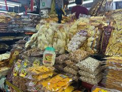 -瓦洛洛传统市场