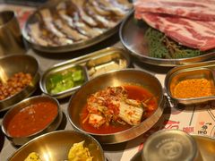 -草家酱蟹炭火烤肉店(珲春南路一店)