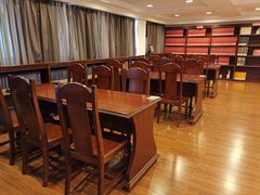 -上海市静安区图书馆(新闸路馆)