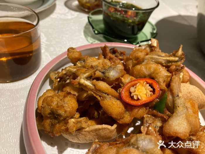 上房火鍋(新天地店)椒盐田鸡腿图片
