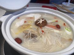 -三人行骨头王火锅(长寿店)