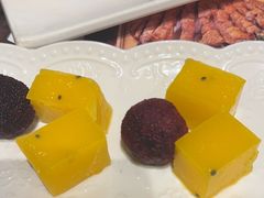 -三个大叔烤羊肉串·歌手驻唱·碳烤鲜肉(西三旗店)