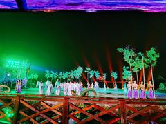 -茅山东方盐湖城景区