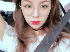 -美式眼镜·授权蔡司.依视路.尼康.豪雅.明月(人民广场店)