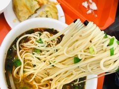 -牛一嘴·兰州牛肉面·大盘鸡(财富中心店)