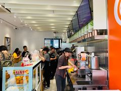 -CoCo都可(湖滨银泰店B区店)