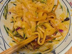 -陇上秦轩西安biangbiang面(朝龙汇店)