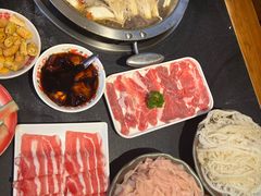 -沸炉重庆老火锅(军事博物馆店)