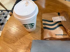 -星巴克(上海虹桥新天地二店)