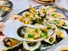 蒜蓉蒸生蚝-红月湾海鲜饭店•沙滩海景(双月湾店)