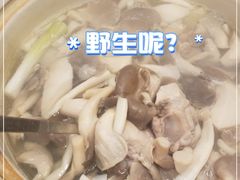 -榕树下海鲜馆(坪山路店)